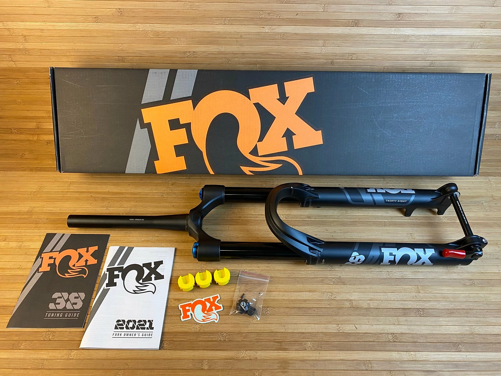 Fox 38 2021 Float 29" 170mm Grip 3-POS Federgabel 1 Fox 38 2021 Float 29" 170mm Grip 3-POS Federgabel