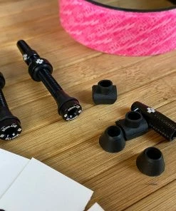 Muc-Off Muc Off Ultimate Tubeless Kit XC/Trail Tubeless Set Mit Ventilen, Milch Und Felgenband -Federung Verkäufe 2022 5488392 large