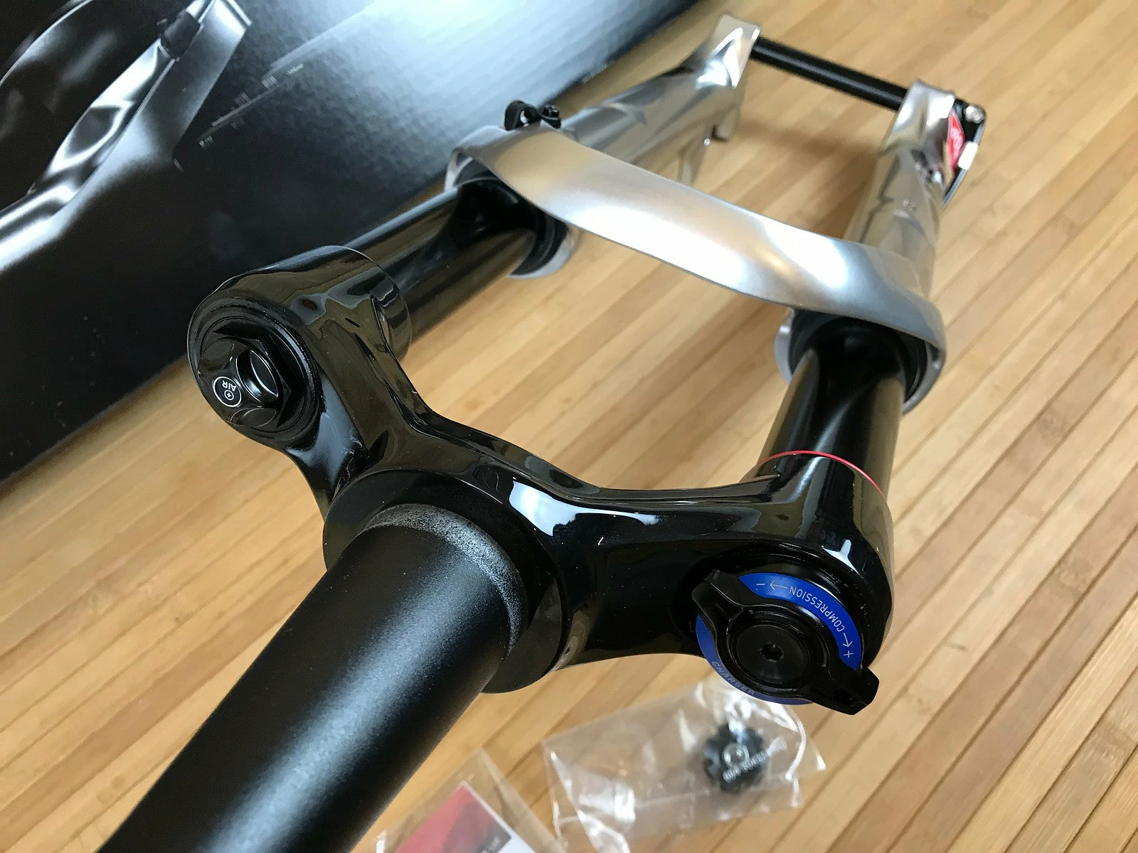 Rock-shox RockShox Pike DJ Ultimate 26" / 100mm Tapered Federgabel 4 Rock-shox RockShox Pike DJ Ultimate 26" / 100mm Tapered Federgabel – Bild 4