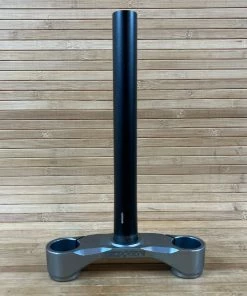 Rock-shox Rock Shox Boxxer Untere Brücke Mit Schaft 1 1/8" Crown-Steerer 46mm Offset ( 10 OS )