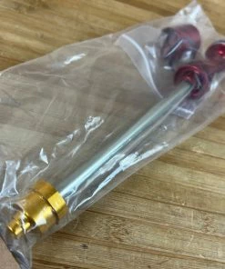 Rock-shox Rock Shox Air Shaft 140mm Lyrik Debon Air+ D1 Upgrade Kit MY23 -Federung Verkäufe 2022 IMG 0177