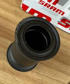 SRAM Pressfit 30 / PF30 Innenlager 68-92mm -Federung Verkäufe 2022 IMG 0188