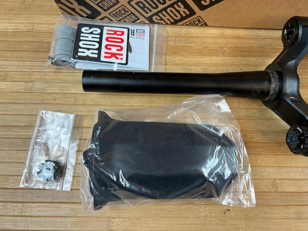 Rock-shox RockShox Lyrik Ultimate RC2 2023 Federgabel 29" / 160mm Grün / Green 12 Rock-shox RockShox Lyrik Ultimate RC2 2023 Federgabel 29" / 160mm Grün / Green – Bild 12