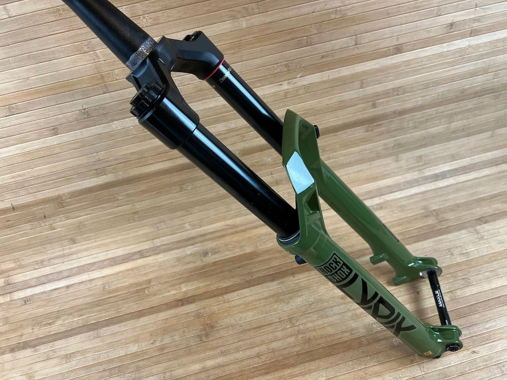 Rock-shox RockShox Lyrik Ultimate RC2 2023 Federgabel 29" / 160mm Grün / Green 3 Rock-shox RockShox Lyrik Ultimate RC2 2023 Federgabel 29" / 160mm Grün / Green – Bild 3