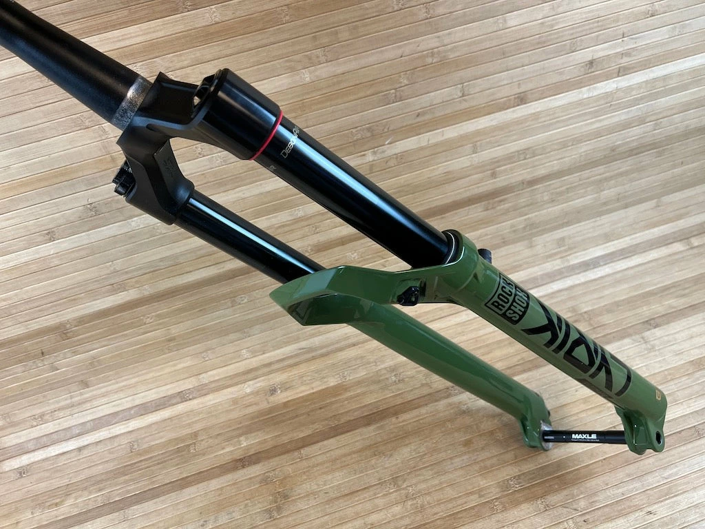 Rock-shox RockShox Lyrik Ultimate RC2 2023 Federgabel 29" / 160mm Grün / Green 10 Rock-shox RockShox Lyrik Ultimate RC2 2023 Federgabel 29" / 160mm Grün / Green – Bild 10