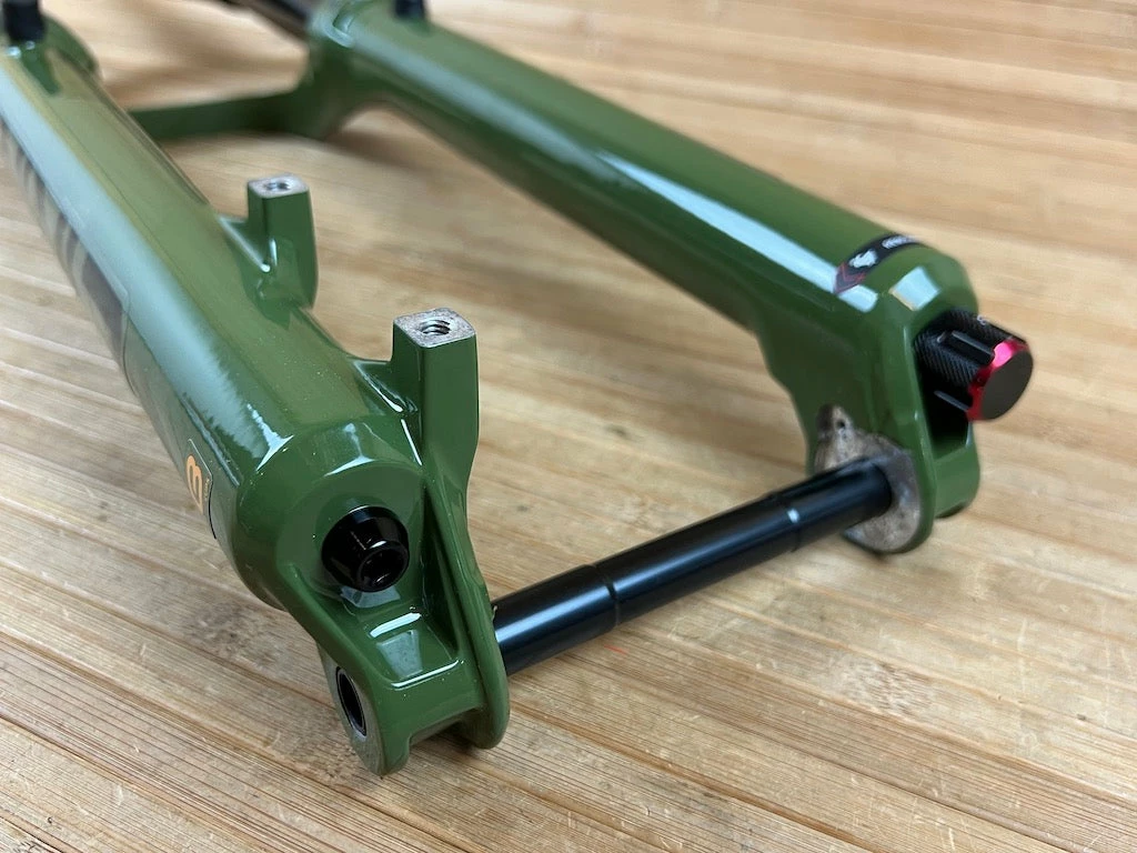 Rock-shox RockShox Lyrik Ultimate RC2 2023 Federgabel 29" / 160mm Grün / Green 6 Rock-shox RockShox Lyrik Ultimate RC2 2023 Federgabel 29" / 160mm Grün / Green – Bild 6