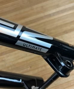 Rock-shox RockShox Zeb Ultimate Federgabel Schwarz 190mm / 27,5" 18 Rock-shox RockShox Zeb Ultimate Federgabel Schwarz 190mm / 27,5" -Federung Verkäufe 2022 IMG 0260