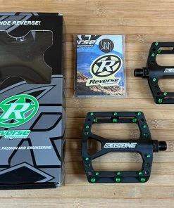 Reverse Components Black One Plattformpedale / Pedale Schwarz/hellgrün