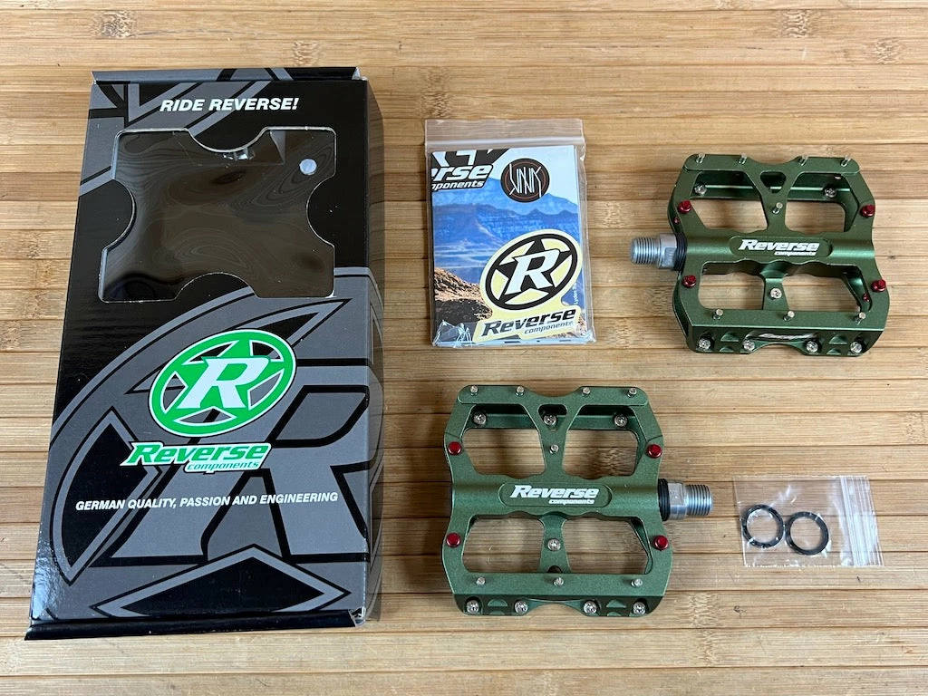 Reverse Components Escape Plattformpedale / Pedale Olive 1 Reverse Components Escape Plattformpedale / Pedale Olive