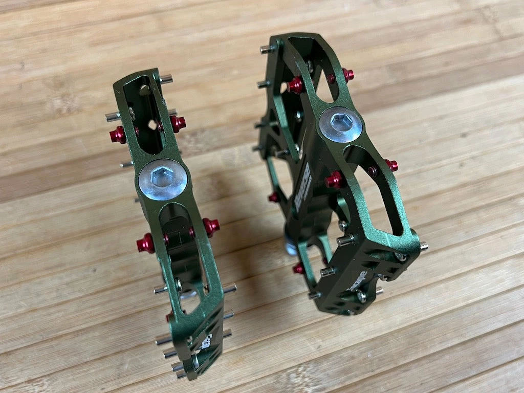 Reverse Components Escape Plattformpedale / Pedale Olive 5 Reverse Components Escape Plattformpedale / Pedale Olive – Bild 5