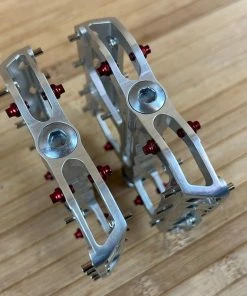 Reverse Components Escape Plattformpedale / Pedale Silver 11 Reverse Components Escape Plattformpedale / Pedale Silver -Federung Verkäufe 2022 IMG 0339