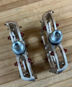 Reverse Components Escape Plattformpedale / Pedale Metallic 13 Reverse Components Escape Plattformpedale / Pedale Metallic -Federung Verkäufe 2022 IMG 0349 f93d4808 0df8 4e62 ab3a 8ef6befdd1cb