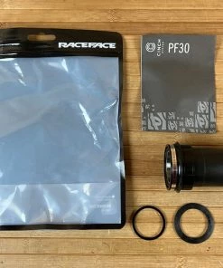 Race Face Pressfit PF30 30mm Innenlager 68/73mm Cinch