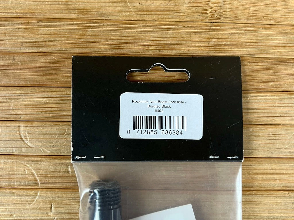 Burgtec Rock Shox 100x15mm NON Boost Achse / Axle Schwarz 3 Burgtec Rock Shox 100x15mm NON Boost Achse / Axle Schwarz – Bild 3