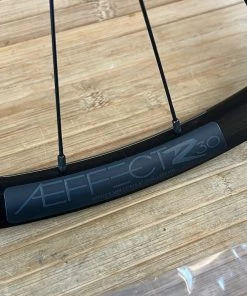 Race Face Aeffect R 30 Hinterrad HR 29" Boost Schwarz XD -Federung Verkäufe 2022 IMG 0508 22dbac36 8e0e 41e1 942d 693031352477