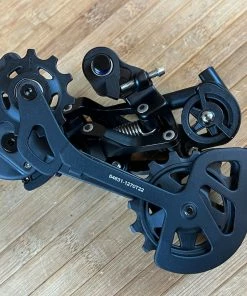 TRP TR12 Schaltwerk & Schalthebel Set 12-fach Gold -Federung Verkäufe 2022 IMG 0546