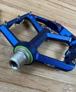 Spank Oozy Trail Reboot Pedale / Plattformpedale Blue -Federung Verkäufe 2022 IMG 0790