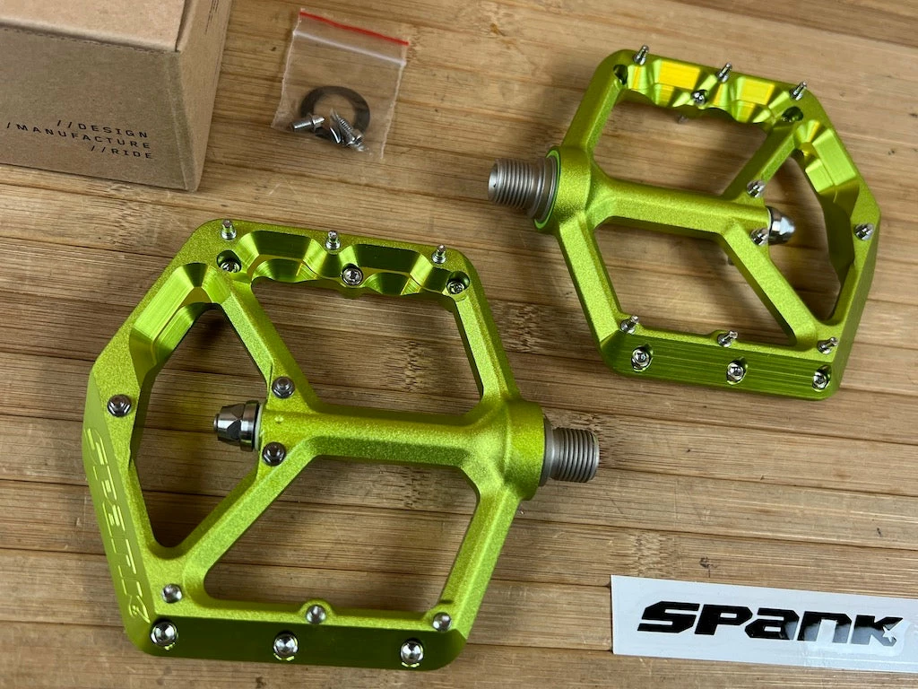 Spank Oozy Trail Reboot Pedale / Plattformpedale Green 2 Spank Oozy Trail Reboot Pedale / Plattformpedale Green – Bild 2