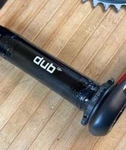 SRAM XO1 Carbon Eagle DUB Kurbel 170mm DUB 32T SB+ Rot 9 SRAM XO1 Carbon Eagle DUB Kurbel 170mm DUB 32T SB+ Rot -Federung Verkäufe 2022 IMG 0922 dccb55fd 1533 4138 81d9 a9976b103aad