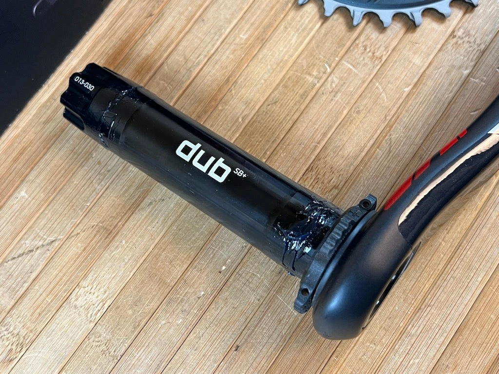 SRAM XO1 Carbon Eagle DUB Kurbel 170mm DUB 32T SB+ Rot 3 SRAM XO1 Carbon Eagle DUB Kurbel 170mm DUB 32T SB+ Rot – Bild 3