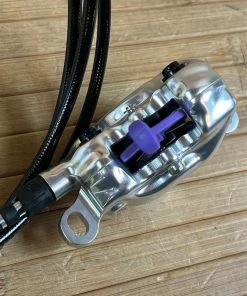 Formula CURA Scheibenbremse Polish VR Oder HR -Federung Verkäufe 2022 IMG 1049 d6800f6e 3257 4abf b63d dd3152fc2011