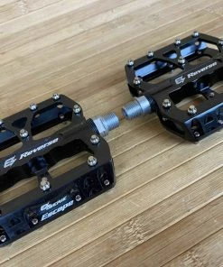 Reverse Components E-Escape Plattformpedale / Pedale Schwarz 8 Reverse Components E-Escape Plattformpedale / Pedale Schwarz -Federung Verkäufe 2022 IMG 1146 scaled