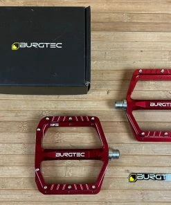 Burgtec MK5 Penthouse Flat Pedals / Pedale Red Steel Axle