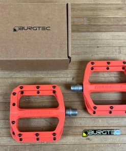 Burgtec MK4 Composite Flat Pedals / Pedale Orange