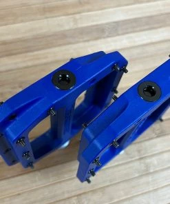 Burgtec MK4 Composite Flat Pedals / Pedale Deep Blue 7 Burgtec MK4 Composite Flat Pedals / Pedale Deep Blue -Federung Verkäufe 2022 IMG 1276