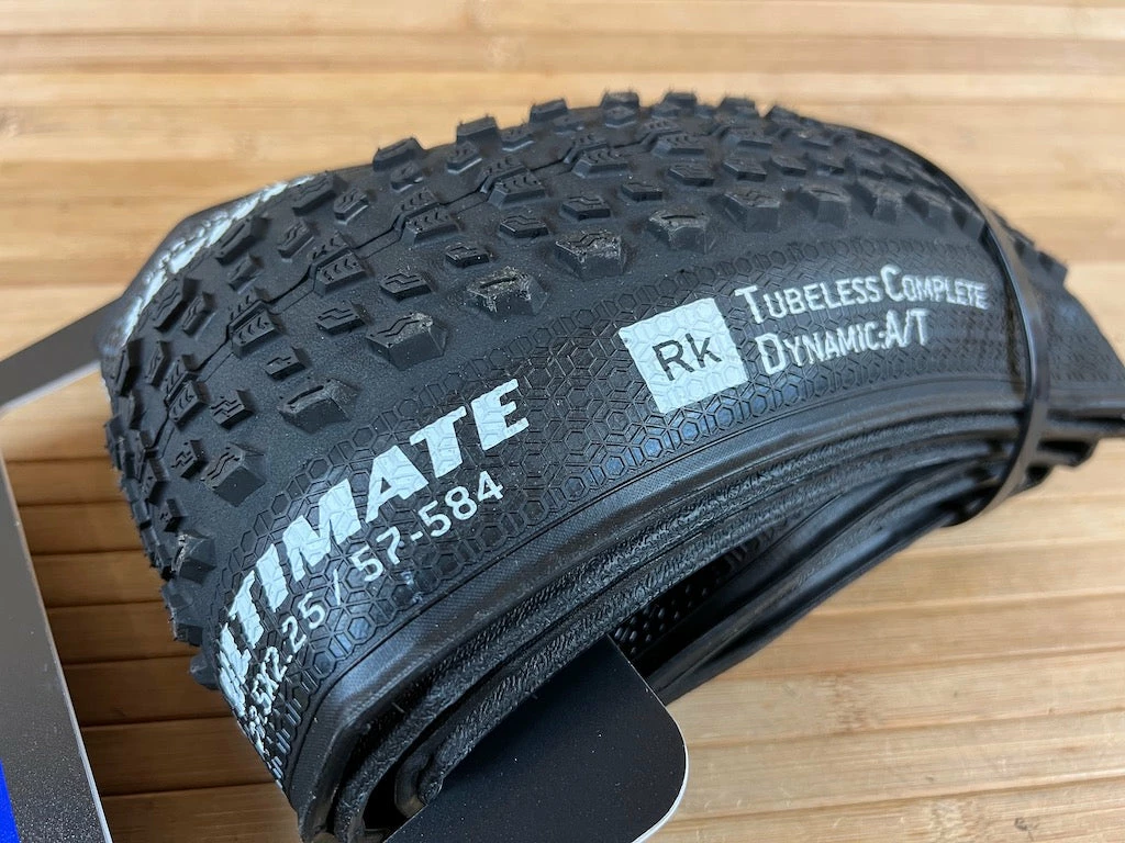 Goodyear Peak Tubeless Complete Ultimate 27,5 X 2,25" XC Reifen 3 Goodyear Peak Tubeless Complete Ultimate 27,5 X 2,25" XC Reifen – Bild 3