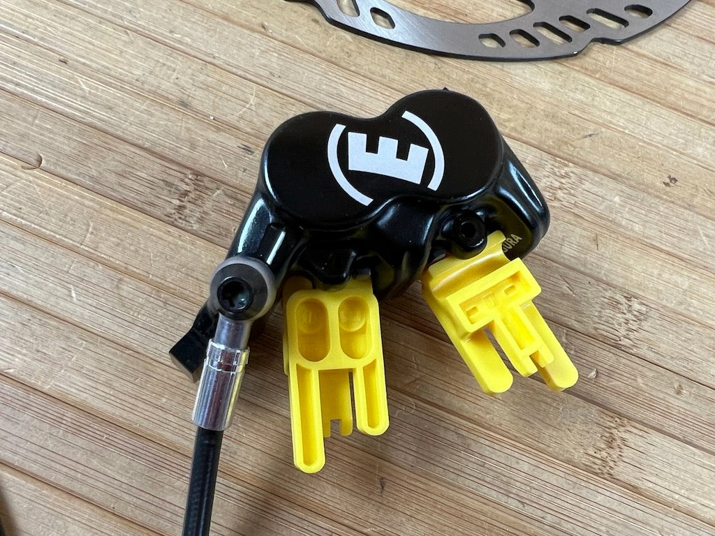 Magura MT5 PRO Scheibenbremsen Set Mit Discs 203 / 180 7 Magura MT5 PRO Scheibenbremsen Set Mit Discs 203 / 180 – Bild 7