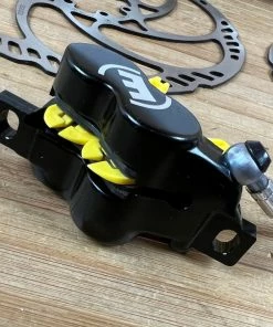 Magura MT5 PRO Scheibenbremsen Set Mit Discs 203 / 180 16 Magura MT5 PRO Scheibenbremsen Set Mit Discs 203 / 180 -Federung Verkäufe 2022 IMG 1783 414a1290 5a77 48ac a8fe 4ec6905257e2