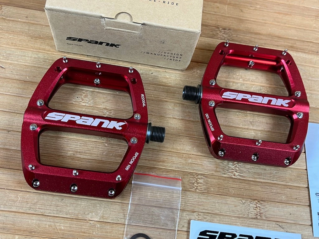 Spank Spoon 100 Pedale / Plattformpedale Rot 6 Spank Spoon 100 Pedale / Plattformpedale Rot – Bild 6