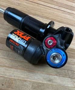 Fox DHX2 Factory Race 225x70mm Trunnion 2021 Dämpfer 14 Fox DHX2 Factory Race 225x70mm Trunnion 2021 Dämpfer -Federung Verkäufe 2022 IMG 1924