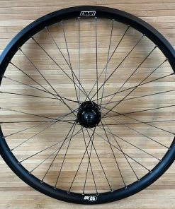 DMR Comp Disc Laufrad Vorne / VR 26" Schnellspanner Schwarz