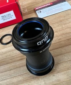 SRAM DUB Pressfit 30 68/73mm Road Innenlager 11 SRAM DUB Pressfit 30 68/73mm Road Innenlager -Federung Verkäufe 2022 IMG 2196