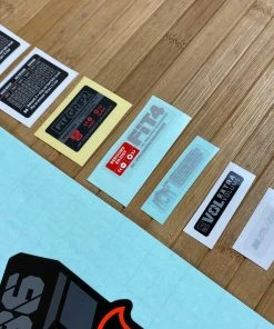 Fox Decal Kit 36 2021 F-S Orange Logo / Shiny Black -Federung Verkäufe 2022 IMG 3313