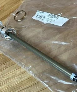 Fox 36 2019 Air Shaft Kit 180mm -Federung Verkäufe 2022 IMG 3389