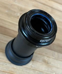 SRAM DUB Pressfit 30 79mm (79-A) Innenlager -Federung Verkäufe 2022 IMG 3545