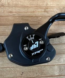 TRP DH7 Schaltwerk & Schalthebel Set 7-fach Gold -Federung Verkäufe 2022 IMG 3995