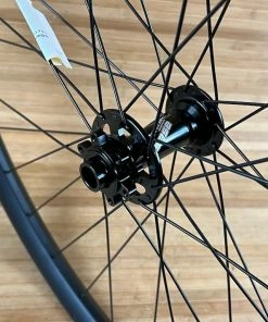 Reverse Black One Vorderrad VR 29" Boost 110 X 15mm Schwarz -Federung Verkäufe 2022 IMG 4043