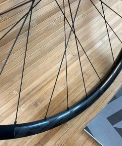 Race Face Aeffect R 30 Vorderrad VR 29" Boost Schwarz 11 Race Face Aeffect R 30 Vorderrad VR 29" Boost Schwarz -Federung Verkäufe 2022 IMG 4344