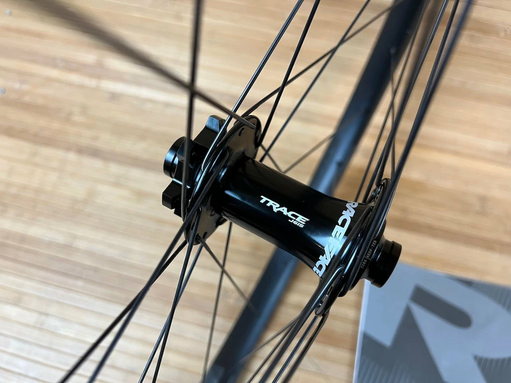 Race Face Aeffect R 30 Vorderrad VR 29" Boost Schwarz 4 Race Face Aeffect R 30 Vorderrad VR 29" Boost Schwarz – Bild 4