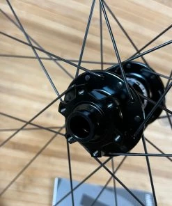 Race Face Aeffect R 30 Vorderrad VR 29" Boost Schwarz 13 Race Face Aeffect R 30 Vorderrad VR 29" Boost Schwarz -Federung Verkäufe 2022 IMG 4346