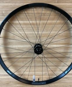 Race Face Aeffect R 30 Vorderrad VR 29" Boost Schwarz 15 Race Face Aeffect R 30 Vorderrad VR 29" Boost Schwarz -Federung Verkäufe 2022 IMG 4348