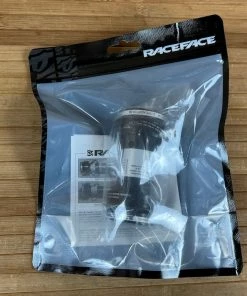 Race Face Pressfit PF30 24mm Innenlager 68/73mm