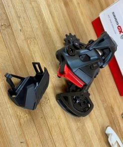 SRAM GX AXS Schaltwerk Eagle 12-fach 13 SRAM GX AXS Schaltwerk Eagle 12-fach -Federung Verkäufe 2022 IMG 4586