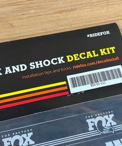 Fox Decal Kit Silber Heritage Fork And Shock -Federung Verkäufe 2022 IMG 5034 90ca4091 943f 4366 bc48 8f1d16e86338