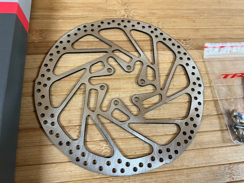 TRP R1 Disc / Bremsscheibe 6-Loch 180mm / 2,3mm 2 TRP R1 Disc / Bremsscheibe 6-Loch 180mm / 2,3mm – Bild 2