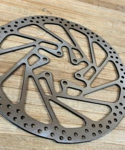 TRP R1 Disc / Bremsscheibe 6-Loch 180mm / 2,3mm 12 TRP R1 Disc / Bremsscheibe 6-Loch 180mm / 2,3mm -Federung Verkäufe 2022 IMG 5050 b5305fc1 b393 42b3 b124 872c9c2fe15d